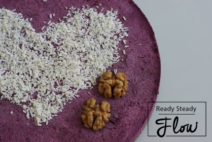 mustikkainen raakakakku